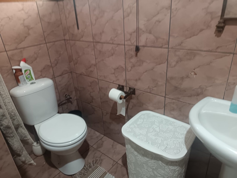 4 Bedroom Property for Sale in Carters Glen Northern Cape